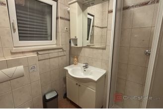 017 2035 283 Trogir two bedroom apartment with sea view for sale