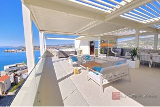 020 2031 208 near split a modern villa with infinity pool for sale
