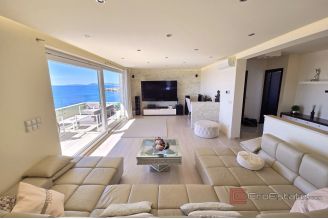020 2031 208 near split a modern villa with infinity pool for sale