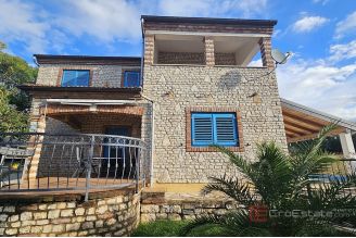 009 1014 38 Porec Authentic Istrian house with pool for sale