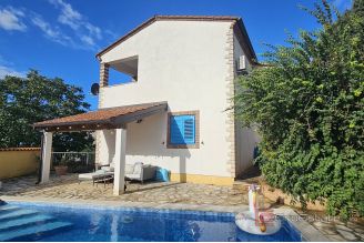 009 1014 38 Porec Authentic Istrian house with pool for sale