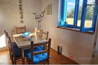 009 1014 38 Porec Authentic Istrian house with pool for sale
