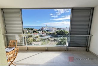 001 2022 476 Split Modern two bedroom apartment with sea view for rent 001 2022 476 Split Modern two bedroom apartment with sea view for rent