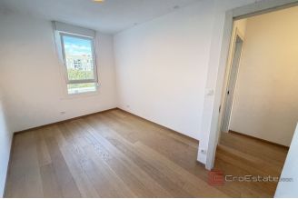 014 2022 476 Split Modern two bedroom apartment with sea view for rent