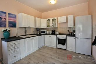 010 1014 41 Porec House with pool and garden for sale