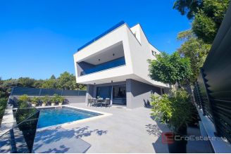 020 2021 420 near zadar villa first row to the sea for sale