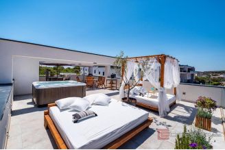 011 2044 67 Ciovo detached house with pool and sea view for sale