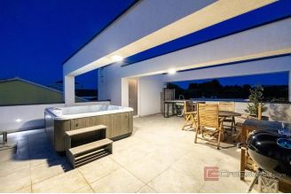 011 2044 67 Ciovo detached house with pool and sea view for sale