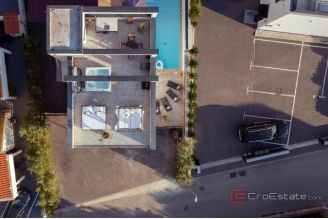 011 2044 67 Ciovo detached house with pool and sea view for sale