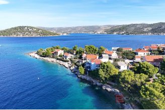 008 2044 69 Razanj building plot with sea view for sale