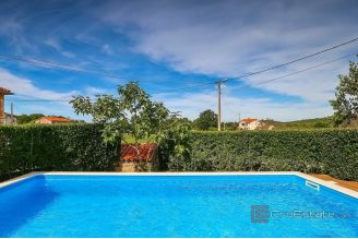 015 1014 44 Porec modern house with pool for sale