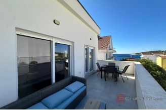 018 2044 72 Rogoznica newly built residential building for sale