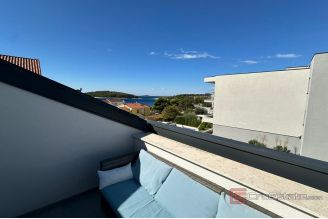 018 2044 72 Rogoznica newly built residential building for sale