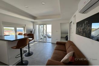 018 2044 72 Rogoznica newly built residential building for sale