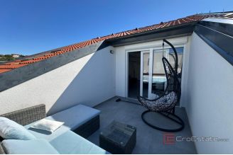 018 2044 72 Rogoznica newly built residential building for sale