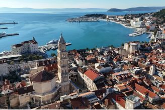 003 2046 110 Split One bedroom apartment in a quiet location for sale