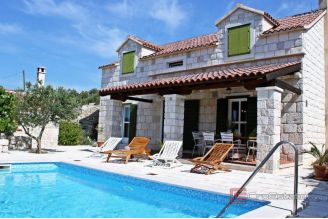 015 2035 294 Marina authentic stone house with swimming pool for rent