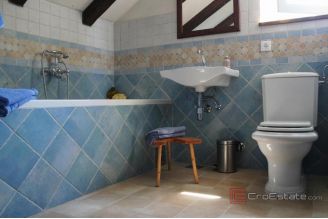 015 2035 294 Marina authentic stone house with swimming pool for rent