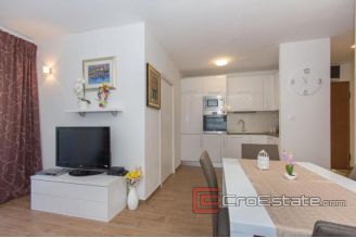 13 2018 72 one bedroom apartment split