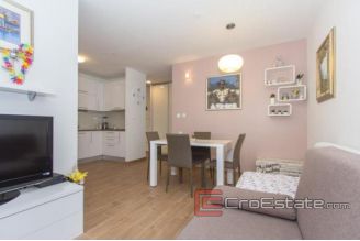 13 2018 72 one bedroom apartment split