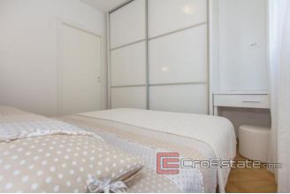 13 2018 72 one bedroom apartment split