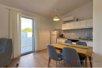 014 5436 30 Rogoznica Three bedroom apartment near the beach sale