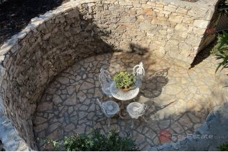 020 2052 91 Korcula Seafront house for sale