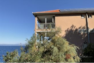020 2052 91 Korcula Seafront house for sale