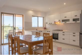 020 2052 91 Korcula Seafront house for sale