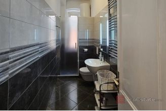 010 1029 01 Dubrovnik Spacious ground floor apartment for sale