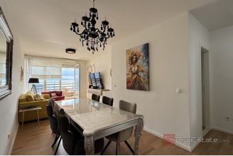 001 2046 112 Split Elegant apartment with sea view for rent 001 2046 112 Split Elegant apartment with sea view for rent