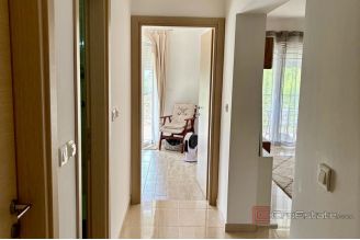 008 2049 75 Zadar Spacious two bedroom apartment for sale