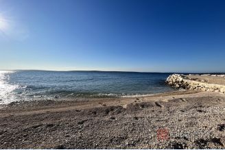 001 2052 90 Pag Agricultural land in the first row to the sea for sale 001 2052 90 Pag Agricultural land in the first row to the sea for sale