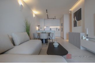 016 2046 117 Split luxury two bedroom apartment with sea view for rent