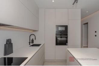 016 2046 117 Split luxury two bedroom apartment with sea view for rent