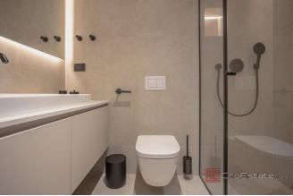 016 2046 117 Split luxury two bedroom apartment with sea view for rent