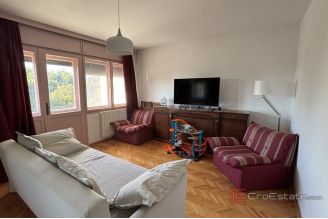 015 2035 299 Split Bacvice Spacious two bedroom apartment for sale