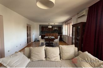 015 2035 299 Split Bacvice Spacious two bedroom apartment for sale