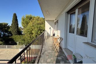 015 2035 299 Split Bacvice Spacious two bedroom apartment for sale