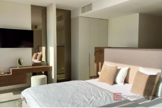 014 2029 110 Omis Villa with pool and sea view for sale