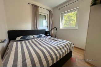 013 2044 74 Sibenik Two bedroom apartment with an opensea view for sale