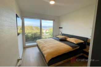 013 1023 54 Krk modern apartment with sea view for sale
