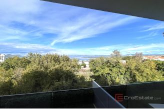 013 1023 54 Krk modern apartment with sea view for sale