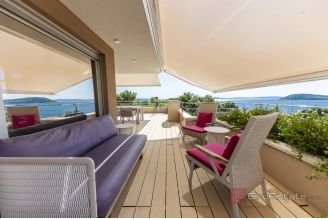 020 5438 30 split luxury villa in the elite district for sale