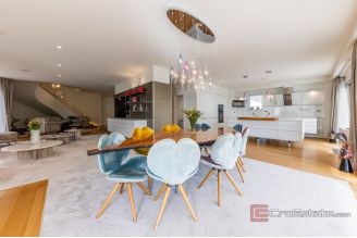 020 5438 30 split luxury villa in the elite district for sale