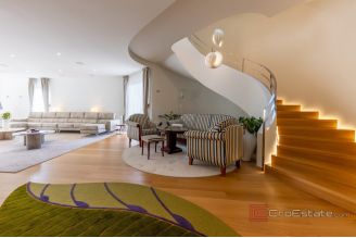 020 5438 30 split luxury villa in the elite district for sale