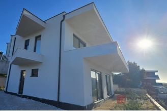 005 5439 30 Trogir Two storey house with a sea view for sale