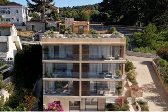 013 2035 301 Ciovo spacious three bedroom apartment close to the sea for sale