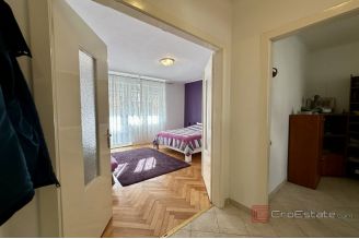 006 2049 76 Split Manus One bedroom apartment near the center for sale