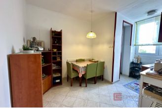 006 2049 76 Split Manus One bedroom apartment near the center for sale